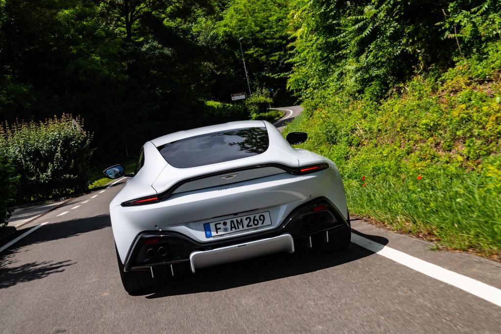 Aston Martin Vantage